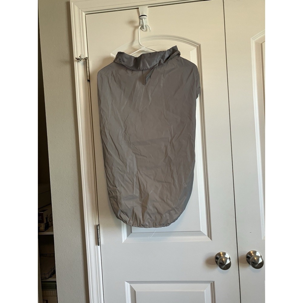 Unbranded Dog Rain Coat XL Silver Like New Reflective Safety Jacket c621